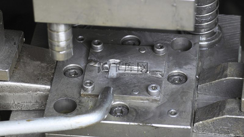 小批量双色模具：揭秘其制作工艺与选择要点**