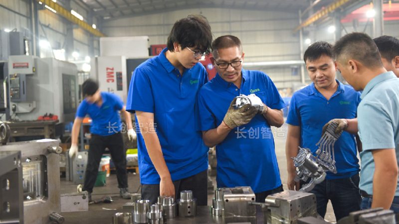 五金模具加工价格之谜：揭秘东莞市场**