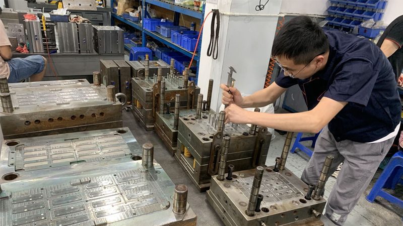级进模步距计算器：模具制造中的精准利器